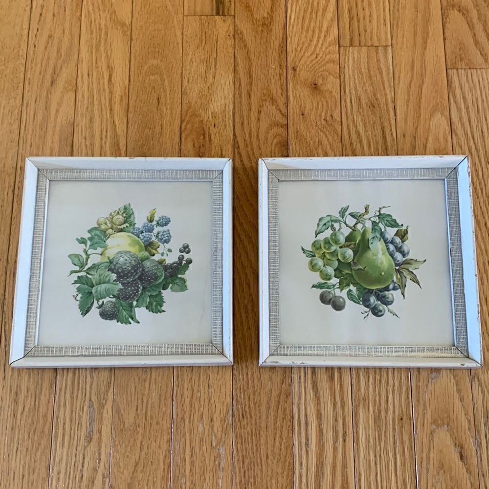 VINTAGE Set of 2 Reliance Industries fruit pictures distressed cream frames 7x7